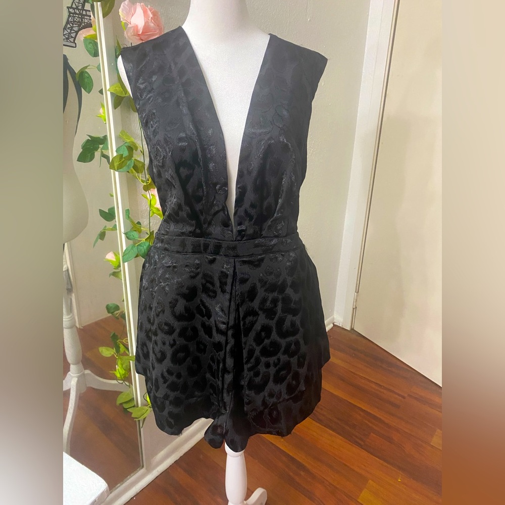 Black leopard one piece skort !